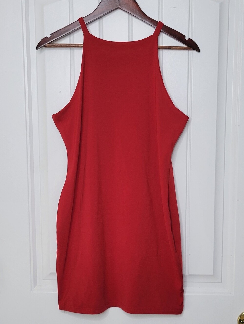 Red Sleeveless Shift Dress